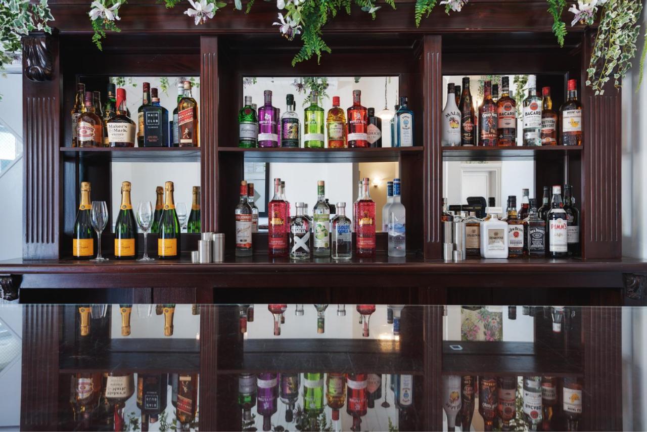 Florence House Boutique Hotel And Restaurant Портсмът Екстериор снимка