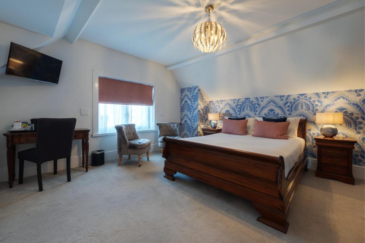 Florence House Boutique Hotel And Restaurant Портсмът Екстериор снимка