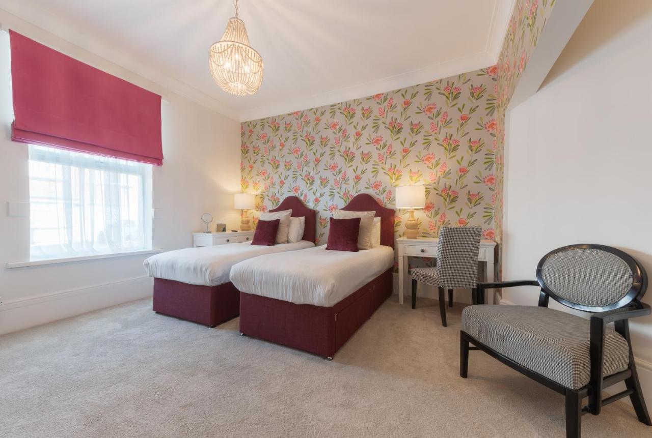 Florence House Boutique Hotel And Restaurant Портсмът Екстериор снимка